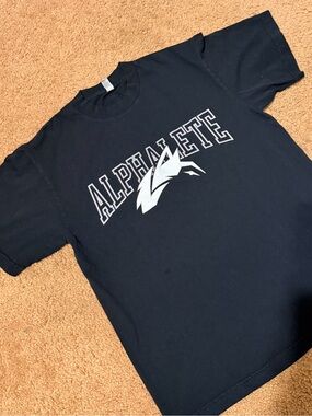 alphalete t shirt